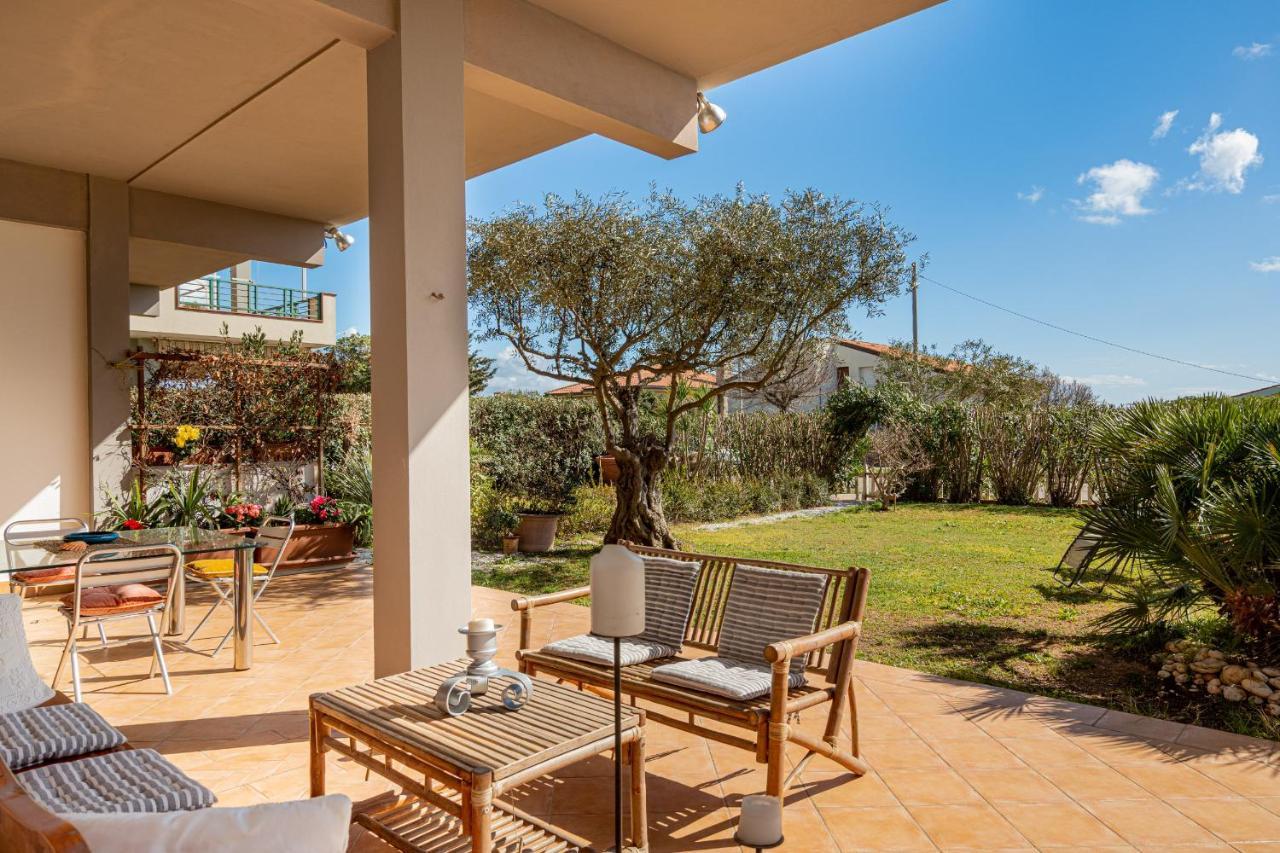 Villa Arrecifes Fertilia Exterior photo